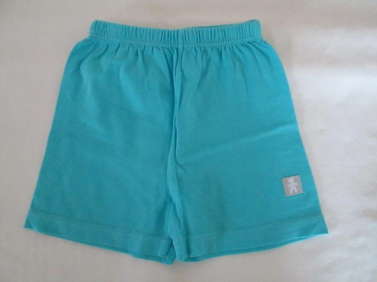 Short bleu
